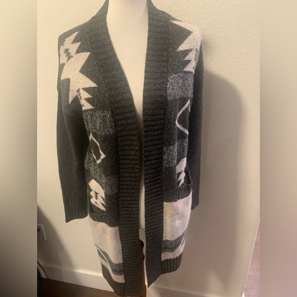 Maurices Charcoal and Cream Cardigan - Picture 1 of 5